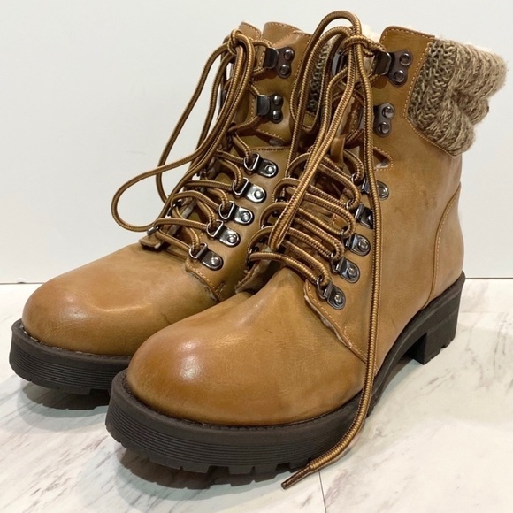 Mia Maylynn Lace Up Boots 9M - Picture 1 of 8
